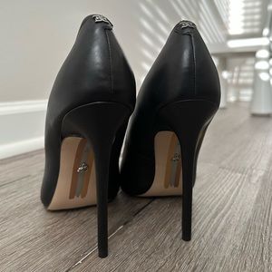 Sam Edelman Size 7.5 Black Faux Leather